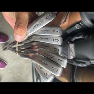 ARNOLD PALMER THE AXIOM GOLF CLUBS 7 pc